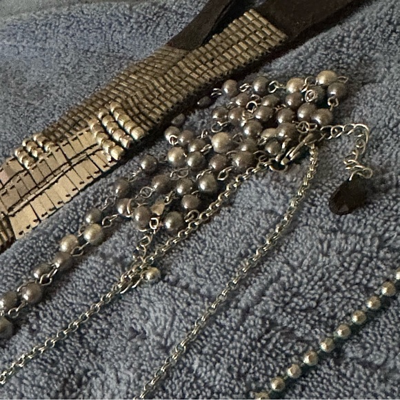 6pc Hearts Black Silver Jewel Necklace Lot - Picture 6 of 10